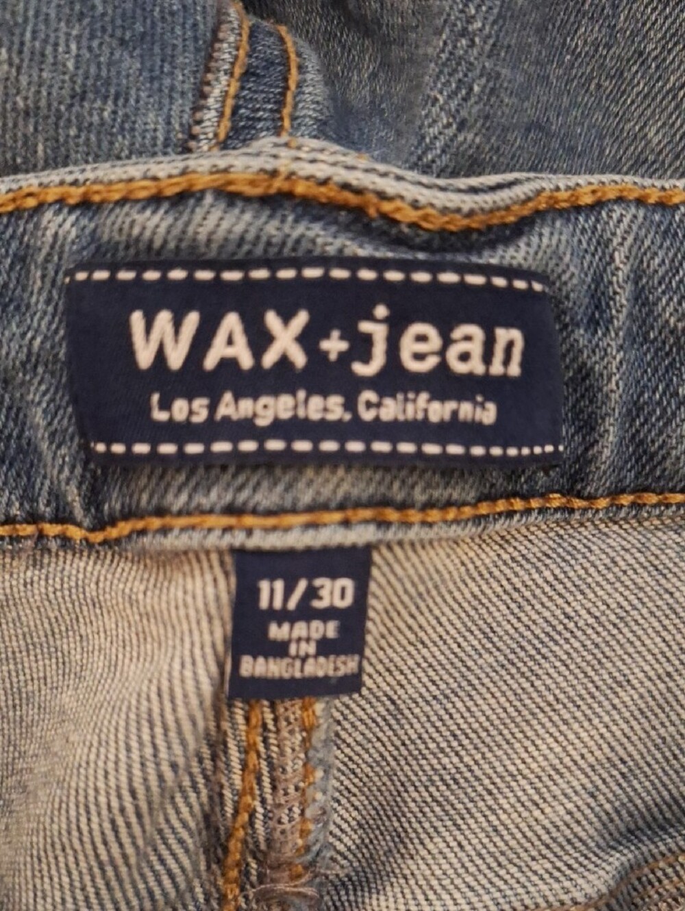 🔥🔥CLEARANCE🔥🔥
Wax Jean Distressed Ankle Skinny Jeans in Light Blue. Size 11 - Picture 6 of 6